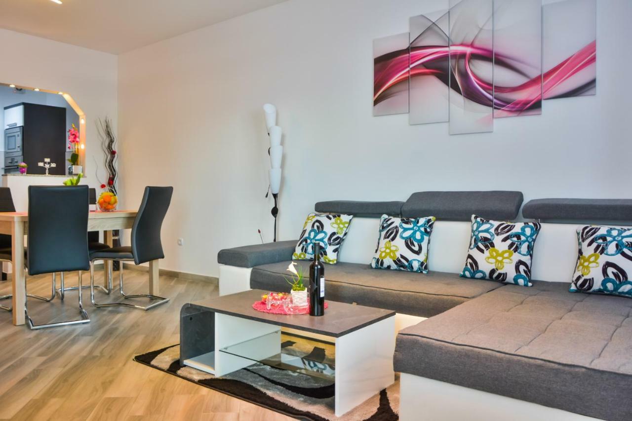 Apartment Klaudio เซนญ์ ภายนอก รูปภาพ