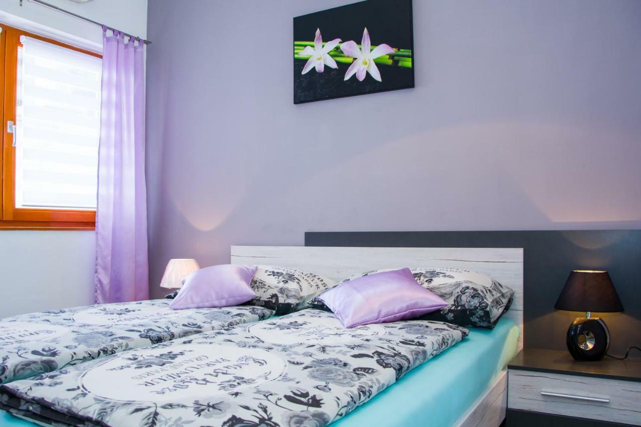Apartment Klaudio เซนญ์ ภายนอก รูปภาพ