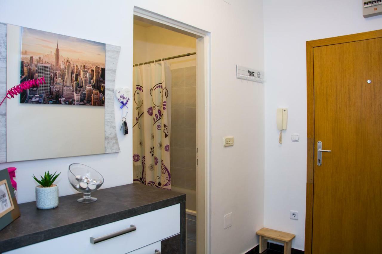 Apartment Klaudio เซนญ์ ภายนอก รูปภาพ
